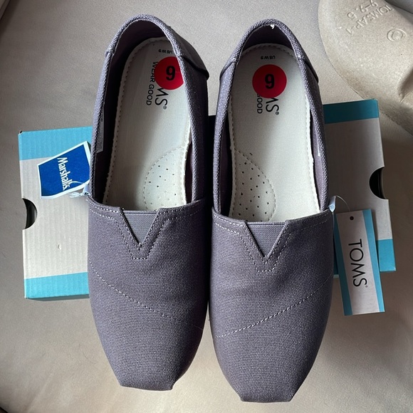 NWT Toms Slip On Shoes Ash Canvas Color - Picture 2 of 4
